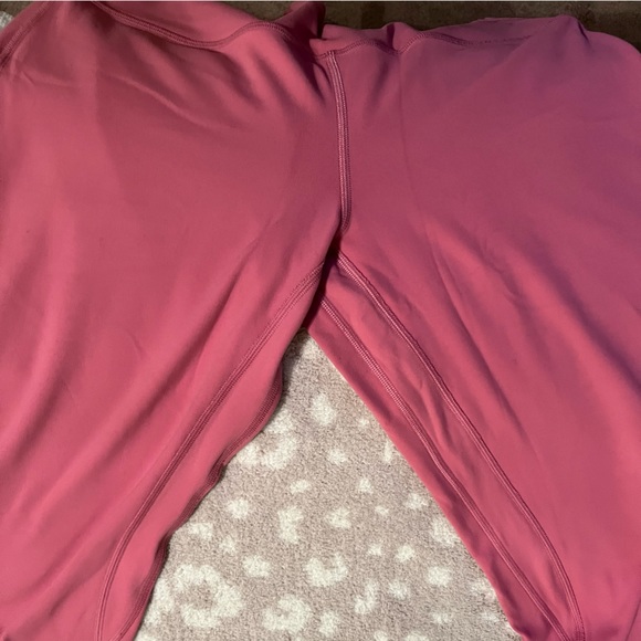 Lululemon Align High-Rise Pant: Size 8 full length Color: Pink Blossom - Picture 4 of 6